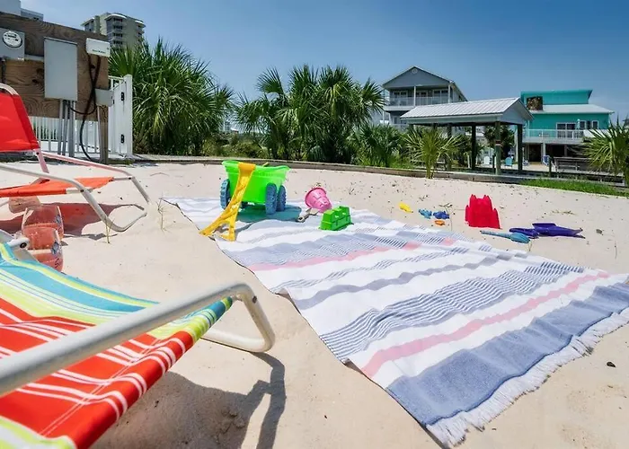 Family Getaway! Blue W Pool! 4min Walk To Beach! *
