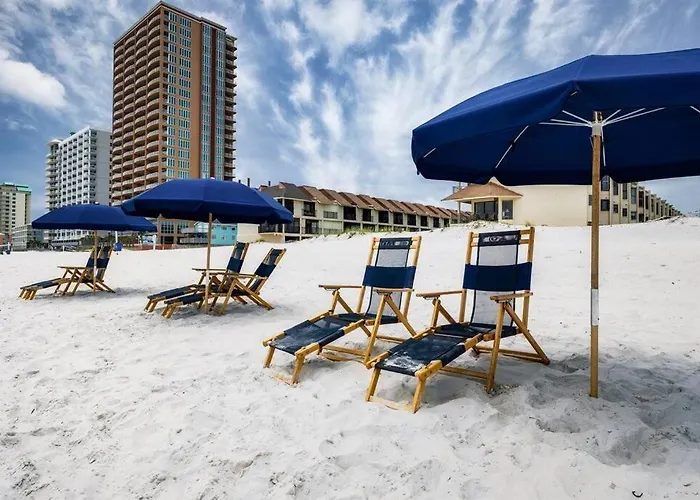 Family Getaway! Blue W Pool! 4min Walk To Beach!